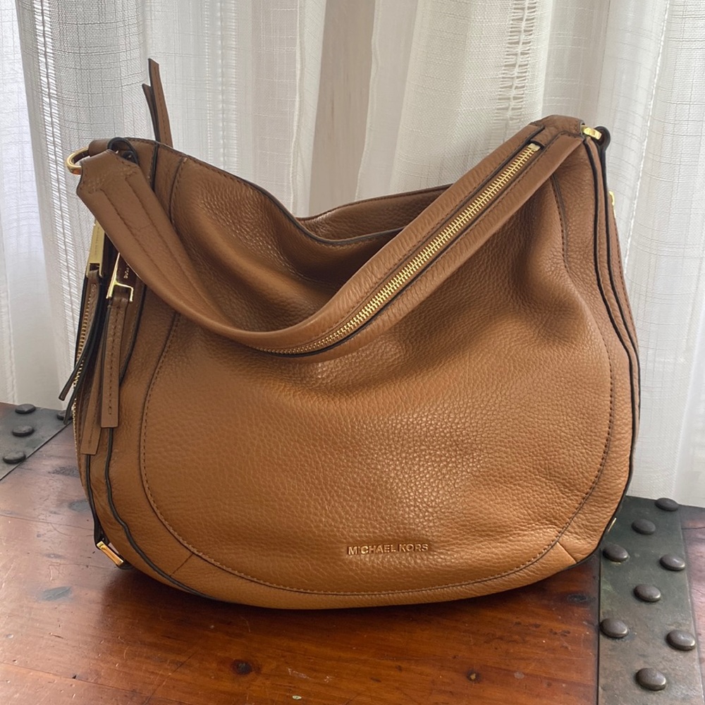 Michael Kors leather purse